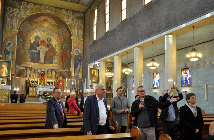 Złota krata w Branicach