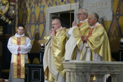 50. rocznica śmierci biskupa nominata Wojciecha Olszowskiego w konkatedrze w Żywcu