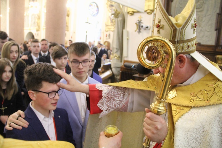 Limanowa. Bierzmowanie 2022