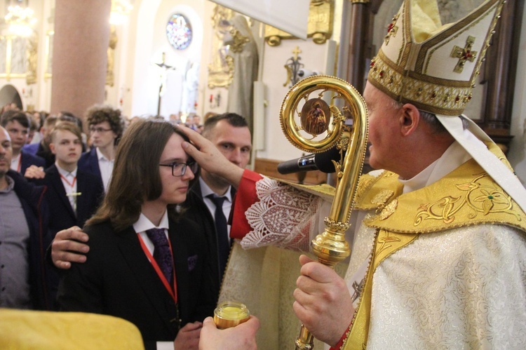 Limanowa. Bierzmowanie 2022