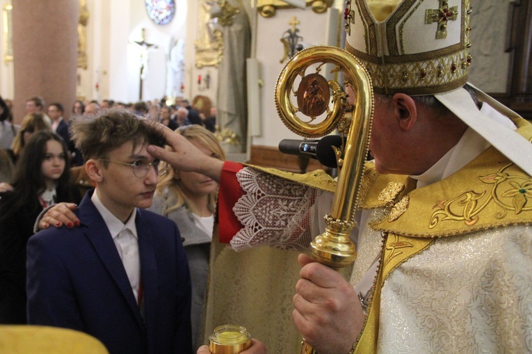 Limanowa. Bierzmowanie 2022