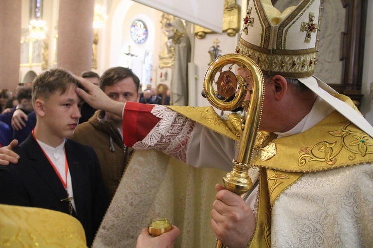 Limanowa. Bierzmowanie 2022