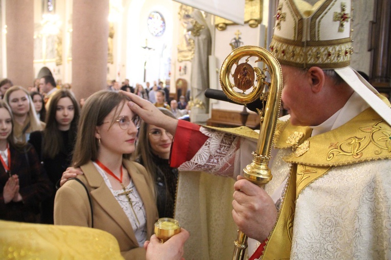 Limanowa. Bierzmowanie 2022