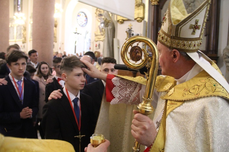 Limanowa. Bierzmowanie 2022