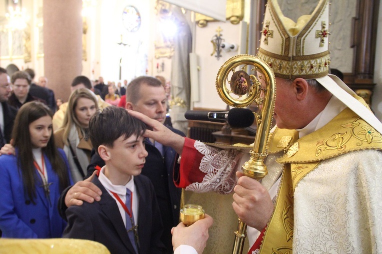 Limanowa. Bierzmowanie 2022