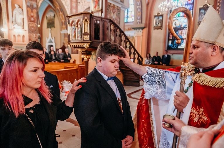 Otfinów. Bierzmowanie 2022