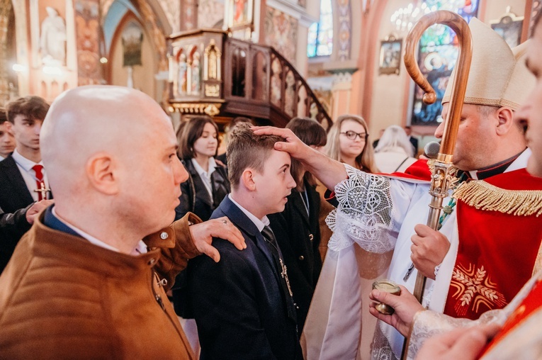 Otfinów. Bierzmowanie 2022