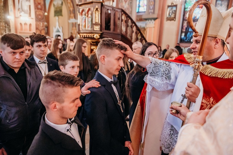 Otfinów. Bierzmowanie 2022