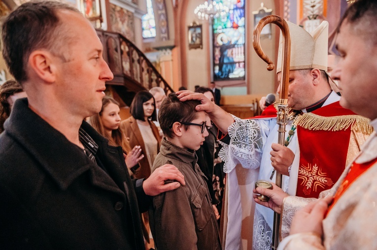 Otfinów. Bierzmowanie 2022