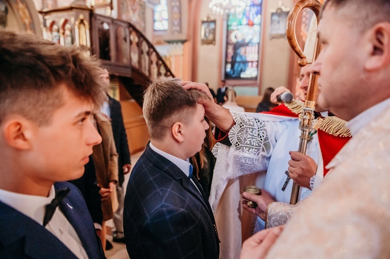 Otfinów. Bierzmowanie 2022