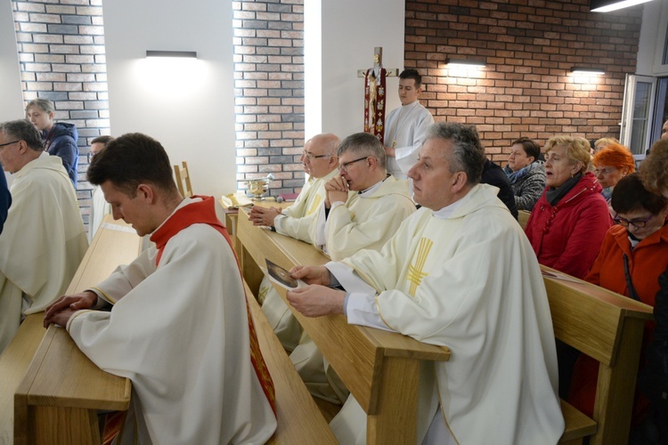 Rozpoczęcie wieczystej adoracji w Opolu