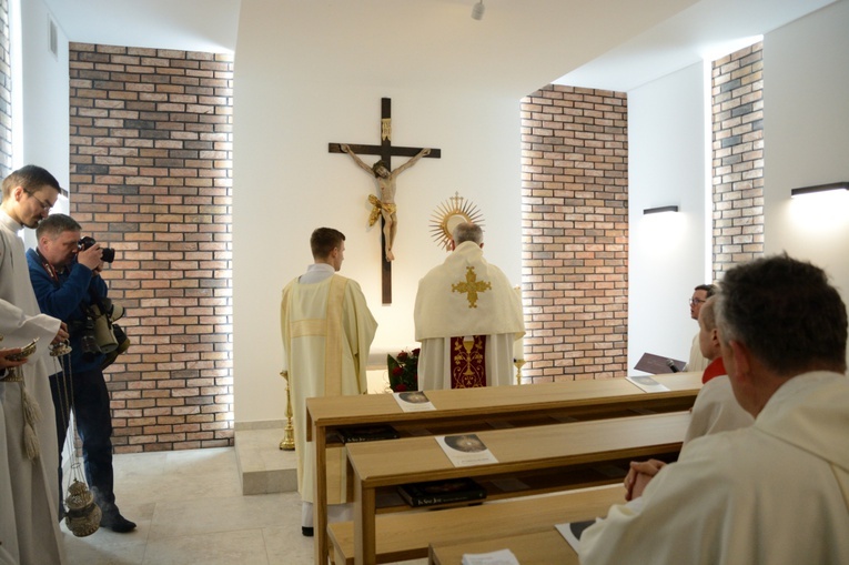 Rozpoczęcie wieczystej adoracji w Opolu