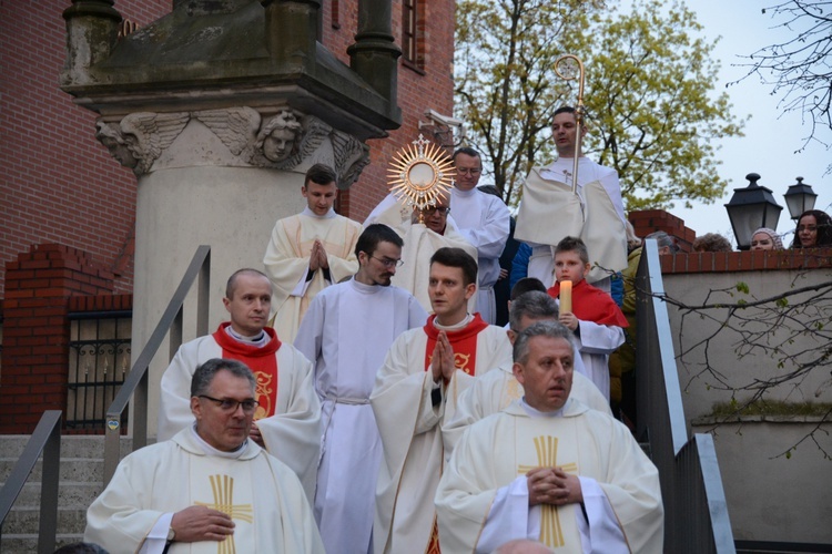 Rozpoczęcie wieczystej adoracji w Opolu