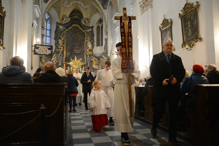 Rozpoczęcie wieczystej adoracji w Opolu