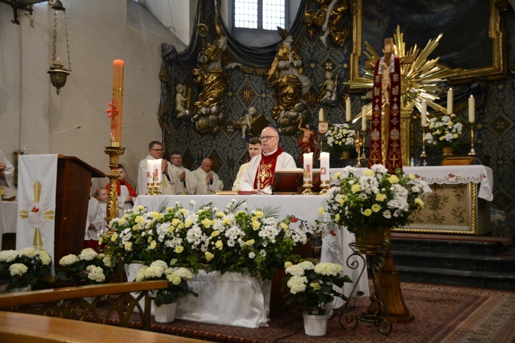 Rozpoczęcie wieczystej adoracji w Opolu