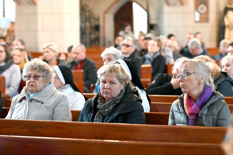 Pielgrzymka katechetów do sanktuarium św. Jacka w Legnicy