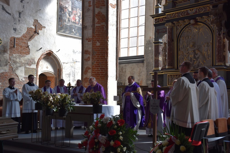 Msza św. żałobna Haliny Winiarskiej, gdańskiej aktorki