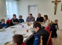 Wielkanocne spotkanie w Łękach Górnych dla Ukraińców