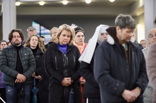 Kraków-Łagiewniki. Msza św. w Niedzielę Miłosierdzia Bożego