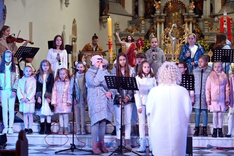 Ząbkowice Śl. Wyśpiewali Boże Miłosierdzie