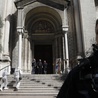 Francja/ Ksiądz polskiego pochodzenia zraniony nożem w kościele w Nicei
