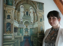 Małgorzata Kuszewski prezentuje swoje prace.