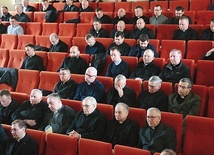 ▲	W spotkaniach uczestniczą kapłani ze wszystkich parafii archidiecezji lubelskiej.