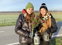 	W Środzie Śląskiej kobiety na wzór niewiast z Ewangelii wyruszają o świcie do pustego grobu.