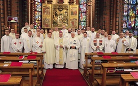 	Na zakończenie rekolekcji Mszę Świętą w kaplicy seminaryjnej sprawował abp Józef Kupny, metropolita wrocławski.  