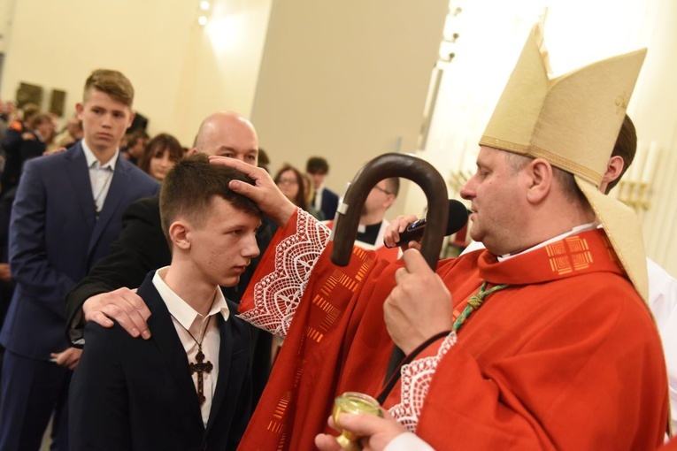 Bierzmowanie w parafii Ducha Św. w Mielcu