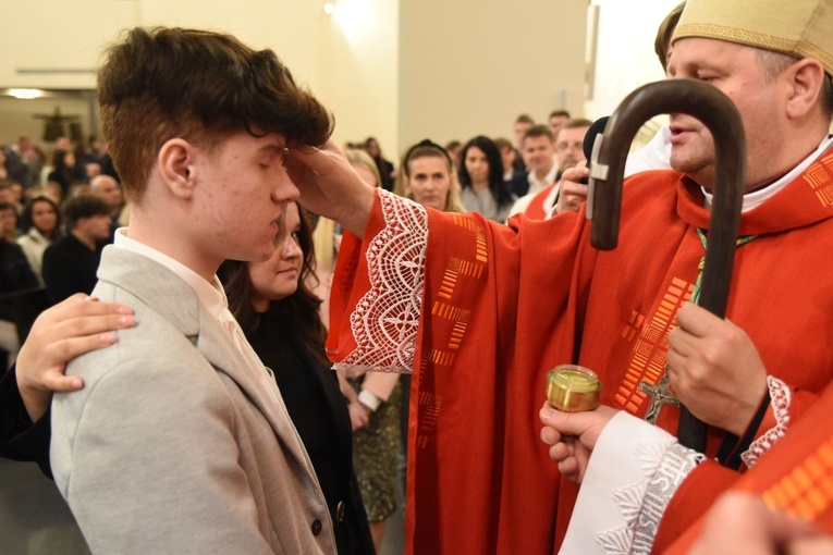 Bierzmowanie w parafii Ducha Św. w Mielcu