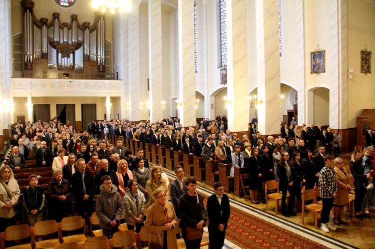 Tarnów. Bierzmowanie w kościele Najświętszego Serca Pana Jezusa 2022