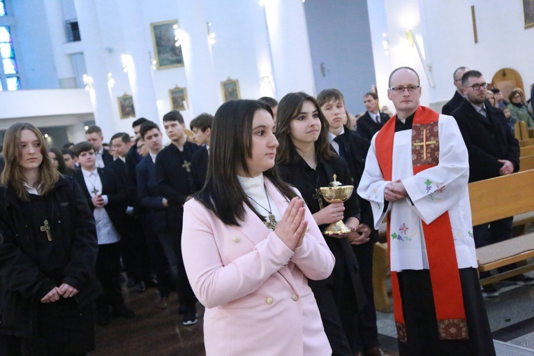 Bierzmowanie młodzieży od Karoliny