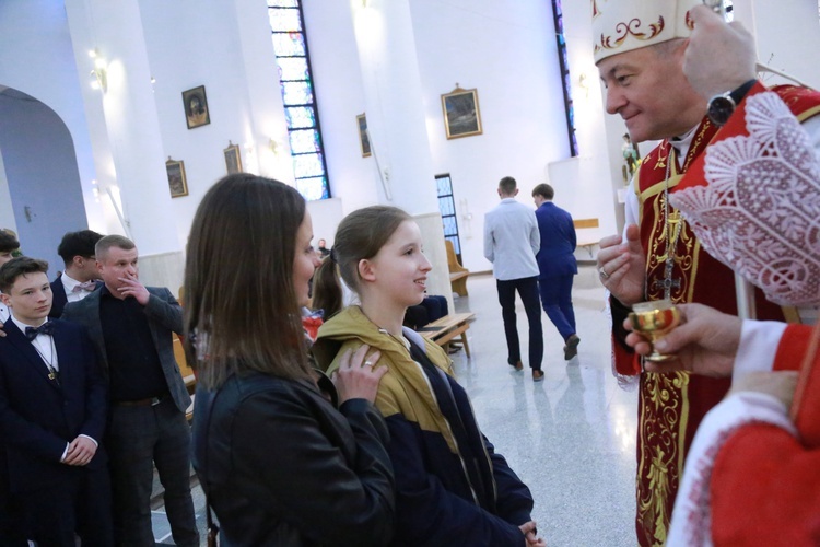 Bierzmowanie młodzieży od Karoliny