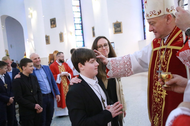 Bierzmowanie młodzieży od Karoliny