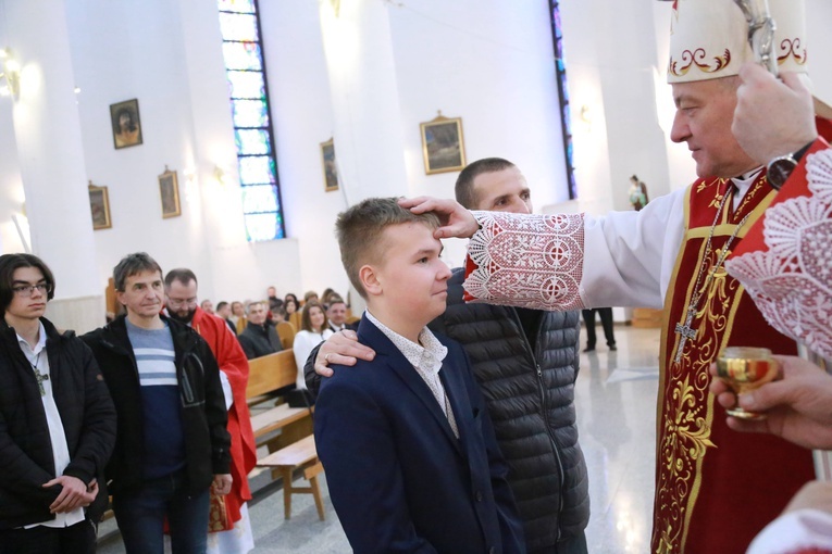 Bierzmowanie młodzieży od Karoliny