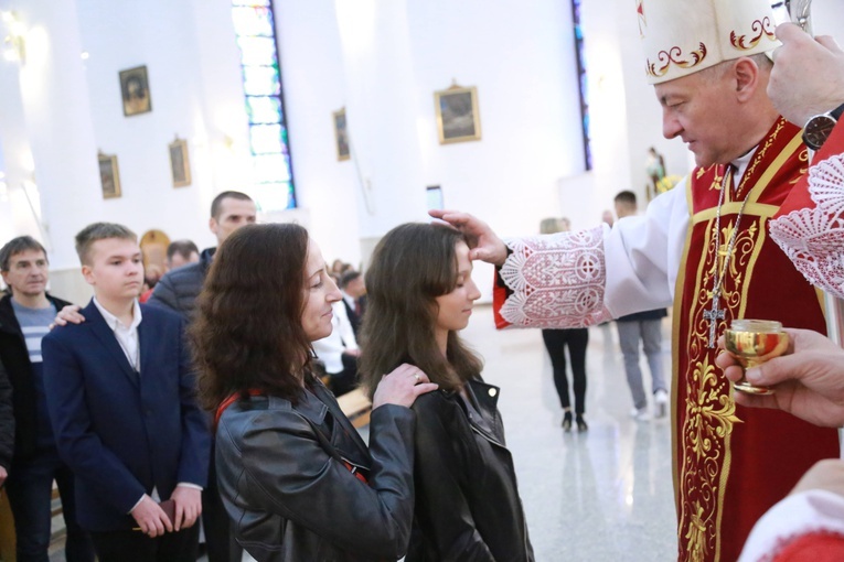 Bierzmowanie młodzieży od Karoliny