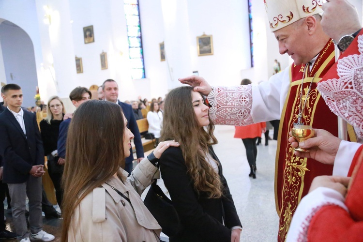 Bierzmowanie młodzieży od Karoliny