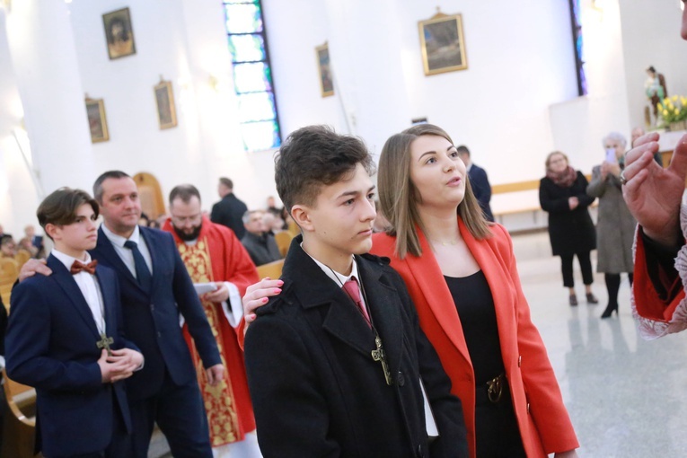 Bierzmowanie młodzieży od Karoliny