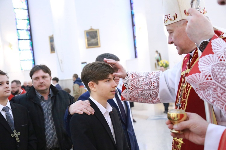 Bierzmowanie młodzieży od Karoliny