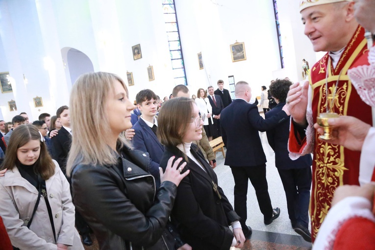 Bierzmowanie młodzieży od Karoliny