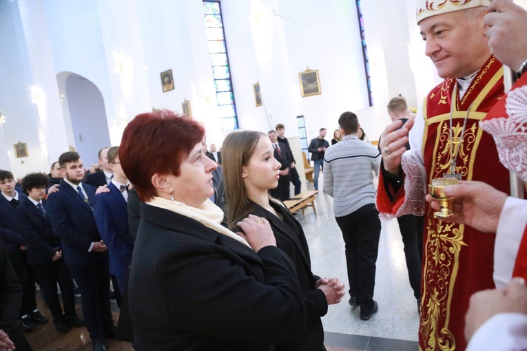 Bierzmowanie młodzieży od Karoliny
