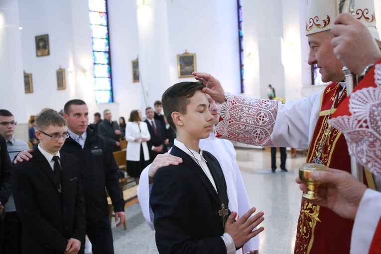 Bierzmowanie młodzieży od Karoliny