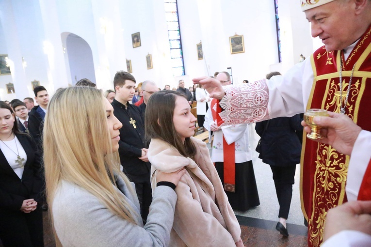 Bierzmowanie młodzieży od Karoliny