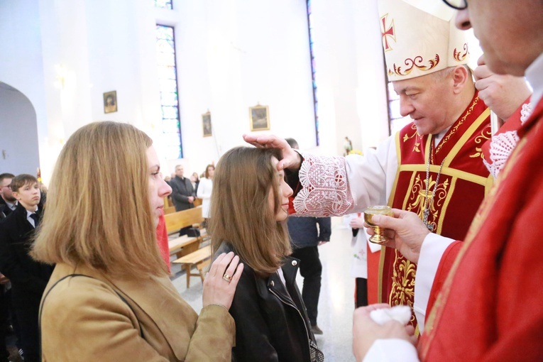 Bierzmowanie młodzieży od Karoliny