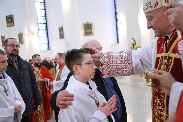 Bierzmowanie młodzieży od Karoliny
