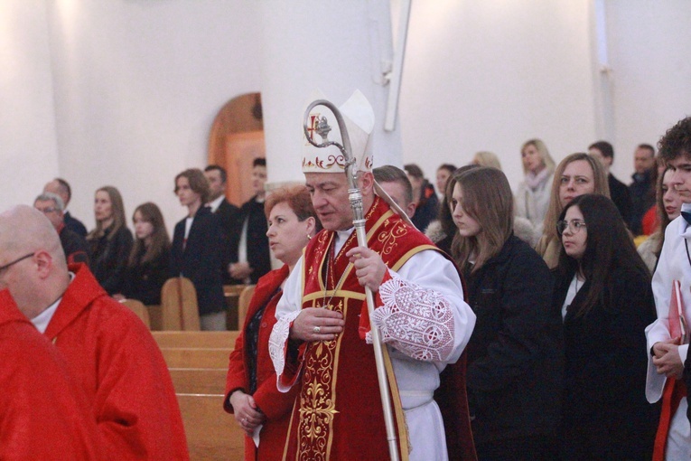 Bierzmowanie młodzieży od Karoliny