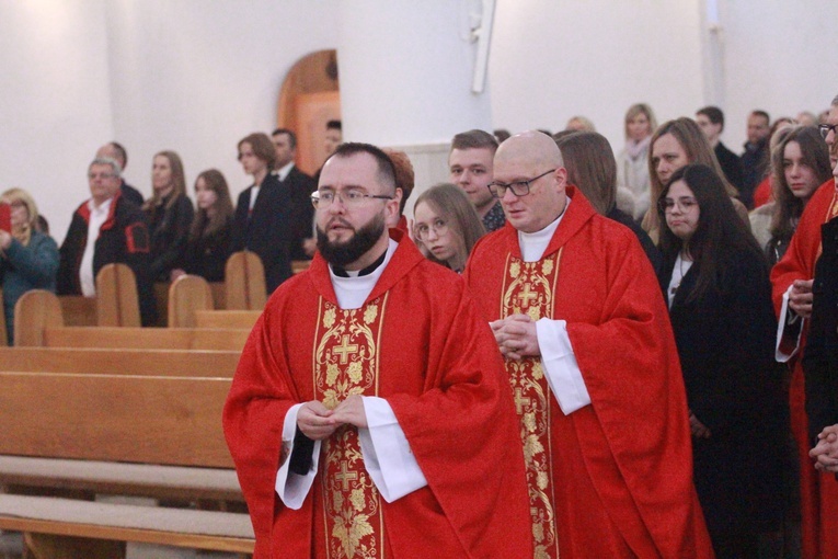 Bierzmowanie młodzieży od Karoliny