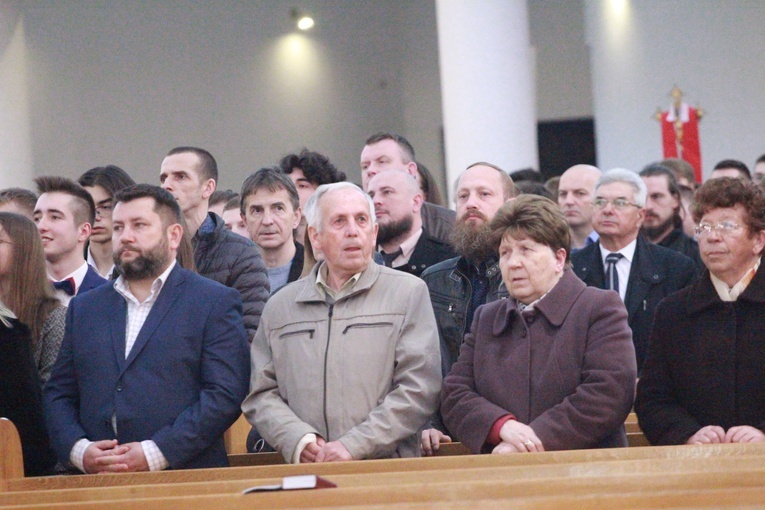 Bierzmowanie młodzieży od Karoliny