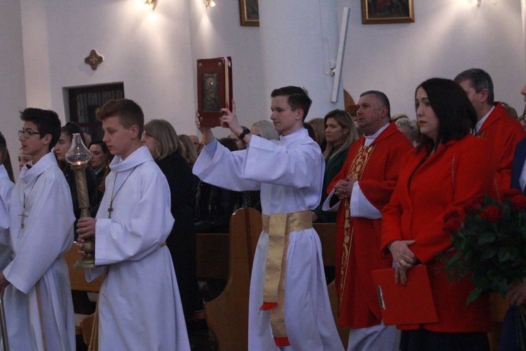 Bierzmowanie młodzieży z Łękawicy, Ładnej i Woli Rzędzińskiej